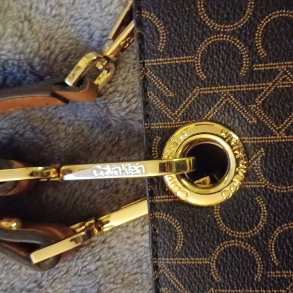 CALVIN KLINE TOTE PURSE LIKE NEW BEAUTIFUL - Picture 7 of 12